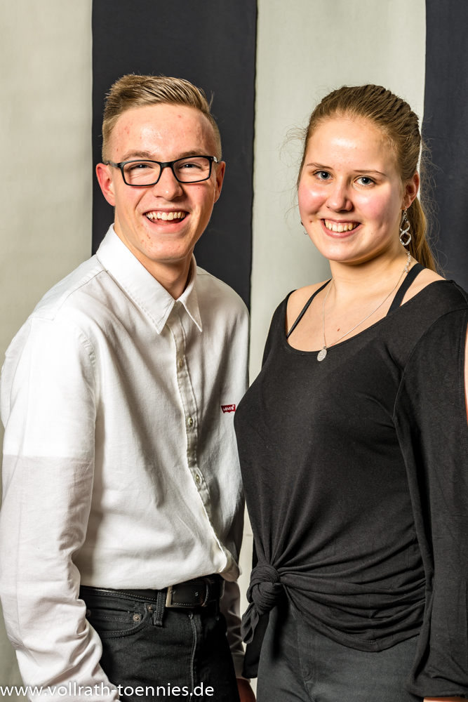 2020 02 01 Black & White Party 2525